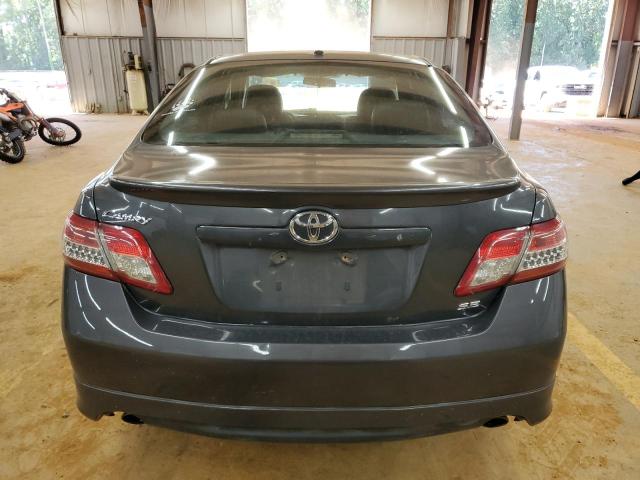 4T1BF3EK3AU074585 - 2010 TOYOTA CAMRY BASE Gris photo 6
