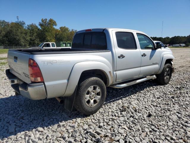 3TMJU62N27M043377 - 2007 TOYOTA TACOMA DOUBLE CAB PRERUNNER SILVER photo 3