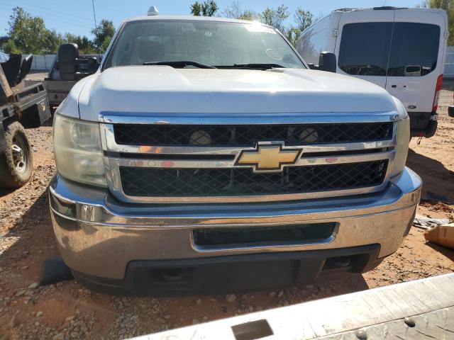 1GC0CVCG9BF214045 - 2011 CHEVROLET SILV2500 C2500 HEAVY DUTY WHITE photo 5