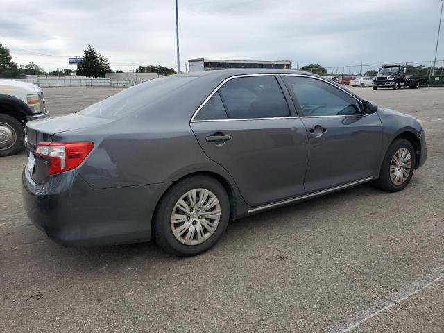 4T1BF1FK2CU586537 - 2012 TOYOTA CAMRY BASE GRAY photo 3