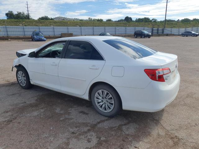 4T4BF1FK0CR244543 - 2012 TOYOTA CAMRY BASE WHITE photo 2