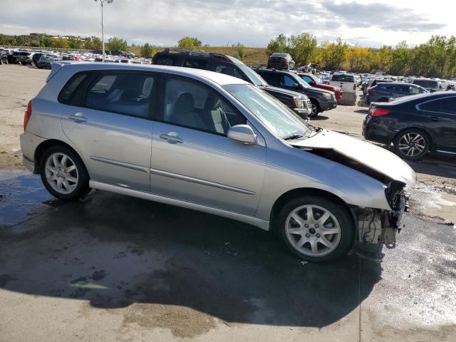 KNAFE161065348374 - 2006 KIA SPECTRA5 SILVER photo 4