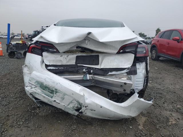 5YJ3E1EA4LF631619 - 2020 TESLA MODEL 3 白色 照片 6