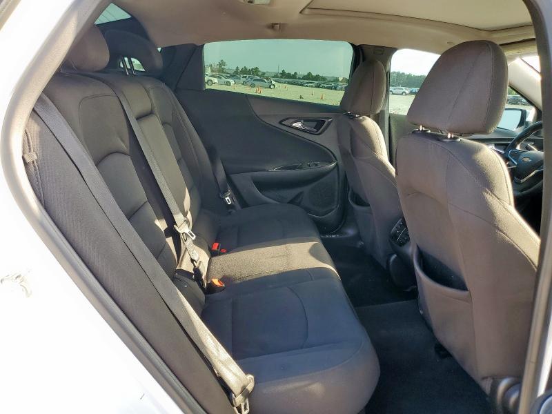 1G1ZD5ST1JF124589 - 2018 CHEVROLET MALIBU LT أبيض صورة 10