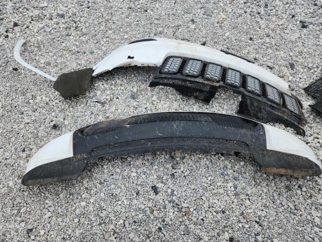 1C4RJFAG3MC799070 - 2021 JEEP GRAND CHER LAREDO WHITE photo 13