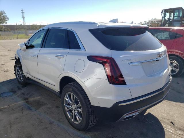 1GYKNCRS2NZ177890 - 2022 CADILLAC XT5 PREMIUM LUXURY WHITE photo 2