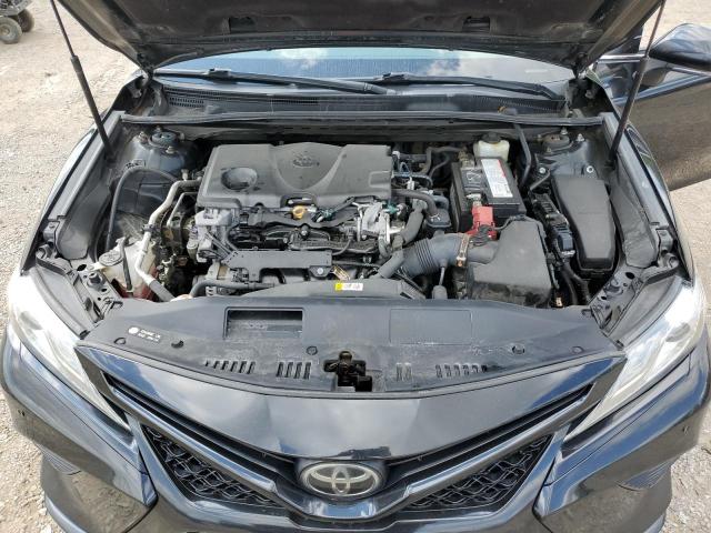 4T1B61HK9JU099748 - 2018 TOYOTA CAMRY XSE BLACK photo 11