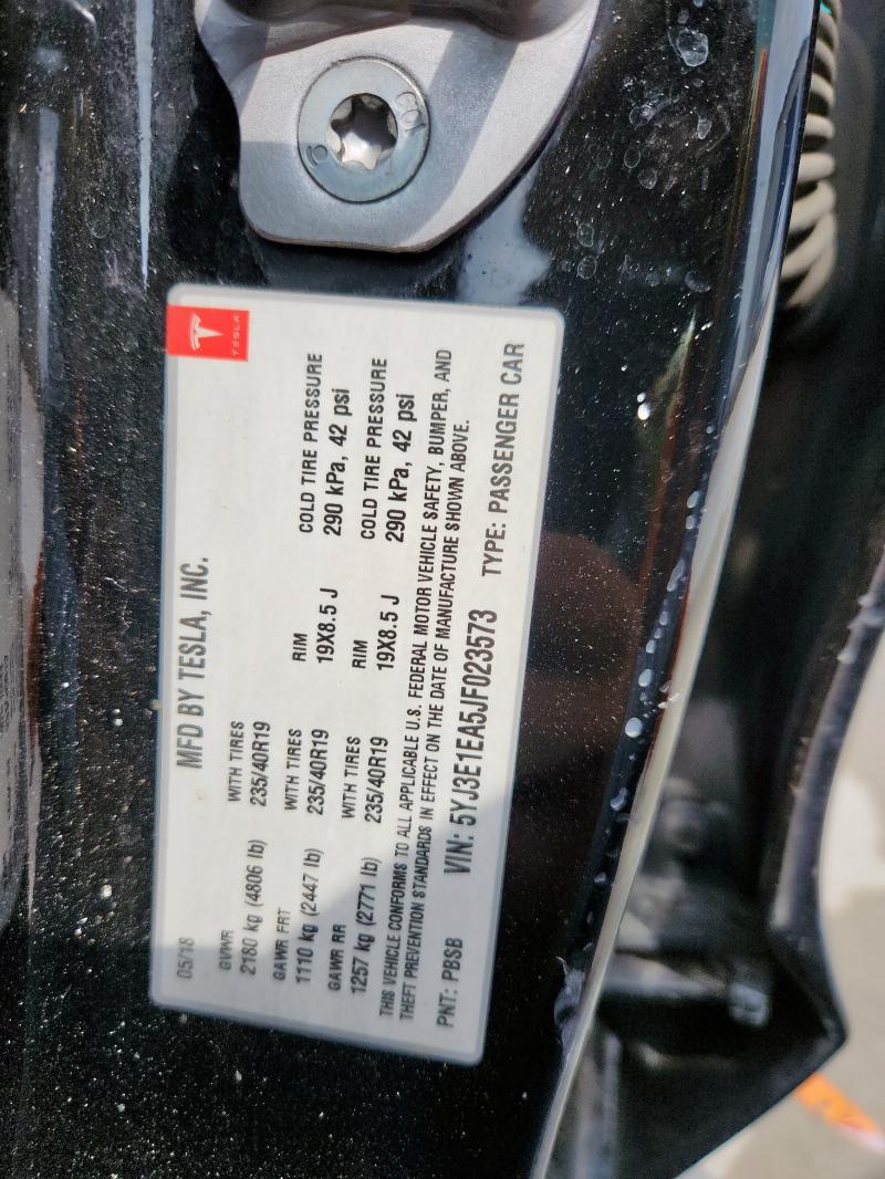 5YJ3E1EA5JF023573 - 2018 TESLA MODEL 3 შავი ფოტო 12