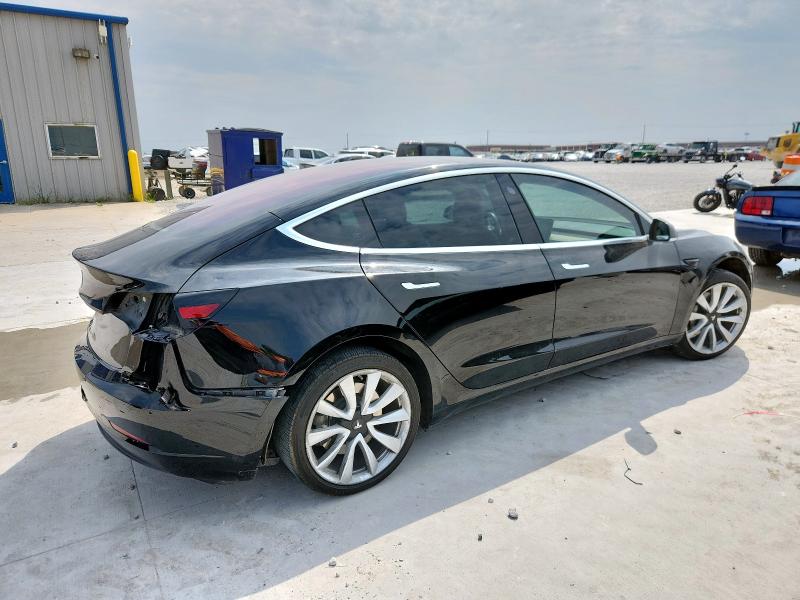 5YJ3E1EA5JF023573 - 2018 TESLA MODEL 3 შავი ფოტო 3