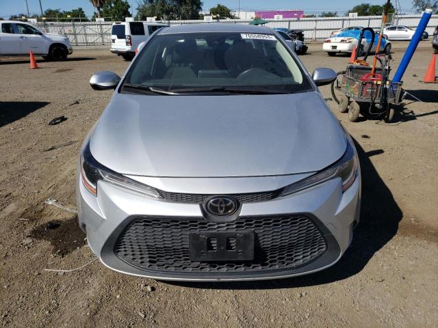 JTDEPRAE8LJ077889 - 2020 TOYOTA COROLLA LE SILVER photo 5