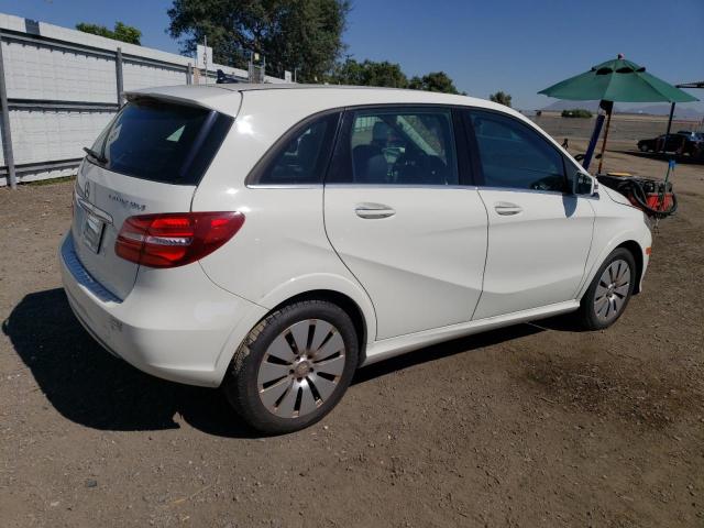 WDDVP9AB9FJ004658 - 2015 MERCEDES-BENZ B ELECTRIC WHITE photo 3