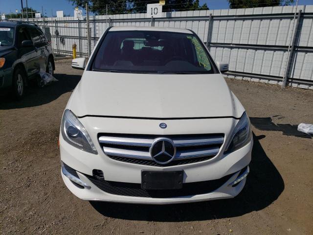 WDDVP9AB9FJ004658 - 2015 MERCEDES-BENZ B ELECTRIC WHITE photo 5