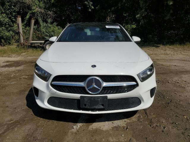 W1K3G4FB3NJ335978 - 2022 MERCEDES-BENZ A 220 4MATIC WHITE photo 5