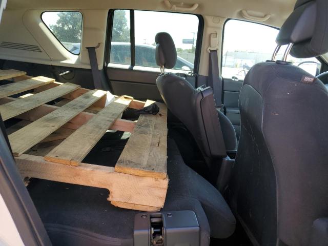 1C4NJDBB6HD104103 - 2017 JEEP COMPASS SPORT WHITE photo 11