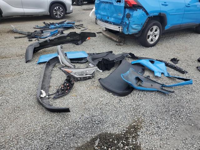 2T3RWRFV5KW042594 - 2019 TOYOTA RAV4 XLE BLUE photo 13