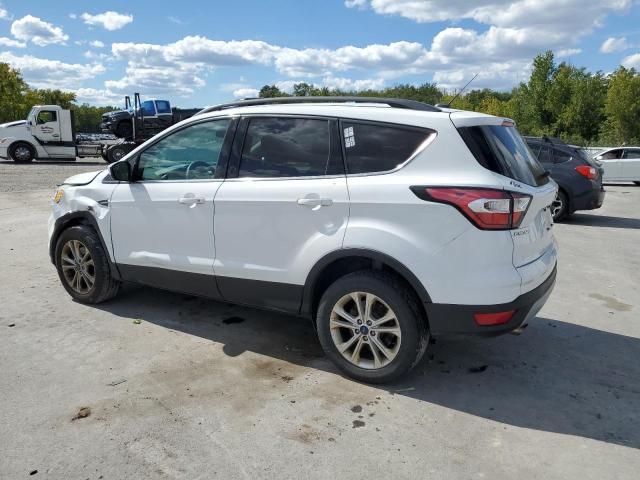 1FMCU9GD4JUB45398 - 2018 FORD ESCAPE SE أبيض صورة 2