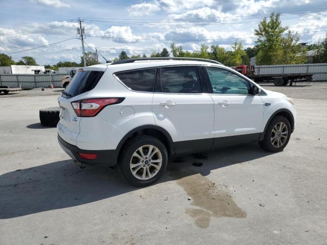 1FMCU9GD4JUB45398 - 2018 FORD ESCAPE SE أبيض صورة 3