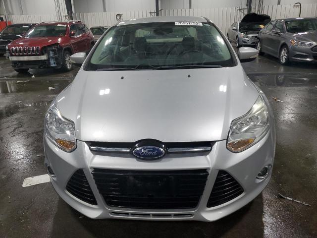 1FAHP3H23CL191802 - 2012 FORD FOCUS SEL SILVER photo 5