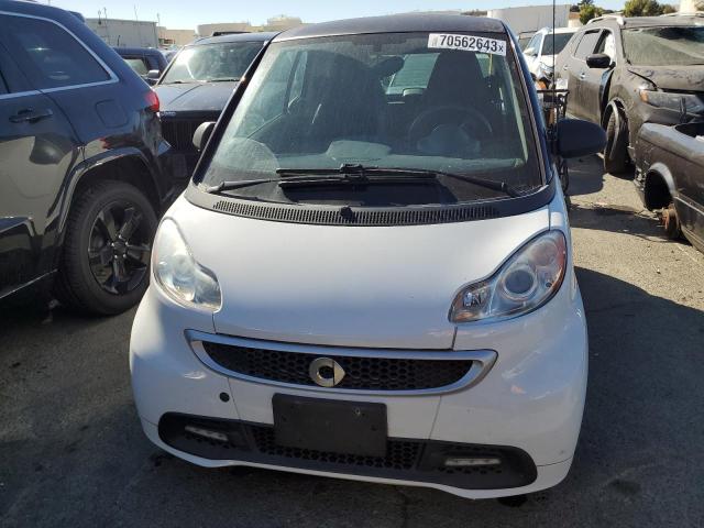 WMEEJ3BA4FK813172 - 2015 SMART FORTWO PURE WHITE photo 5