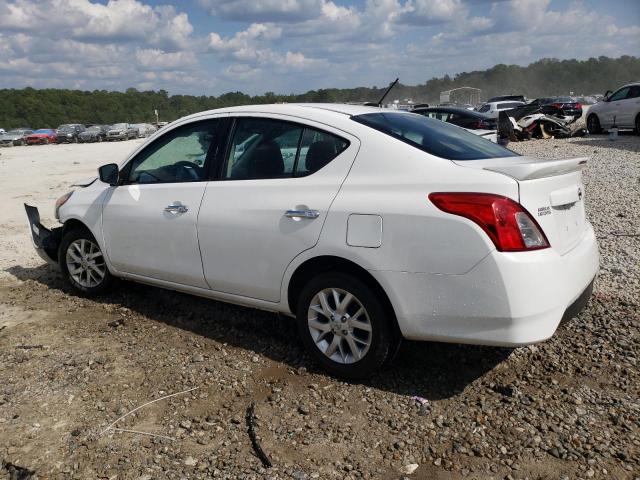 3N1CN7AP5JL866559 - 2018 NISSAN VERSA S WHITE photo 2