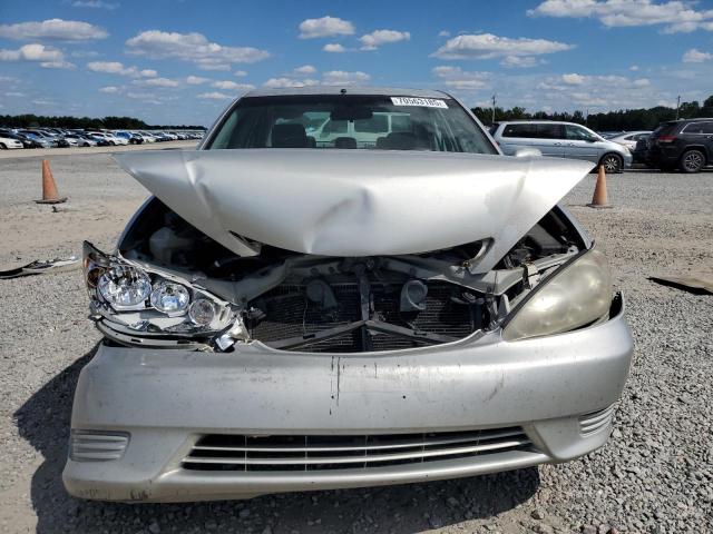 4T1BE30K85U985267 - 2005 TOYOTA CAMRY LE SILVER photo 5