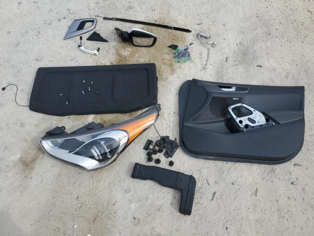 KMHTC6AE9HU310410 - 2017 HYUNDAI VELOSTER TURBO WHITE photo 12