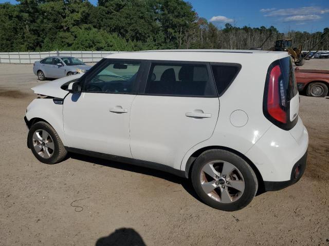 KNDJN2A29J7575059 - 2018 KIA SOUL WHITE photo 2