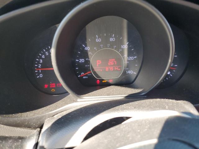 KNDJN2A29J7575059 - 2018 KIA SOUL WHITE photo 9