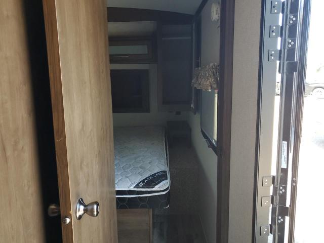 4YDT34T2XKV503577 - 2019 COUGAR TRAV TRAIL TWO TONE photo 5