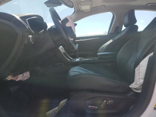 3FA6P0D98LR249462 - 2020 FORD FUSION TITANIUM WHITE photo 7