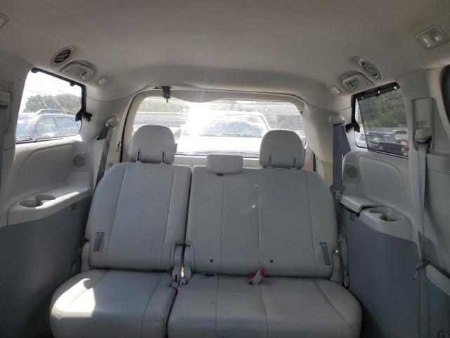 5TDYK3DC6CS235796 - 2012 TOYOTA SIENNA XLE Szary zdjęcie 10