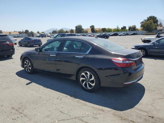 1HGCR2F73HA060705 - 2017 HONDA ACCORD EX 黑色 照片 2