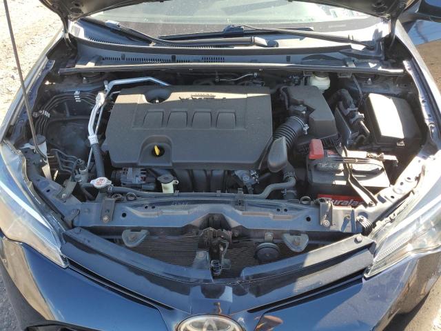 5YFBURHE5JP854944 - 2018 TOYOTA COROLLA L 蓝色 照片 11