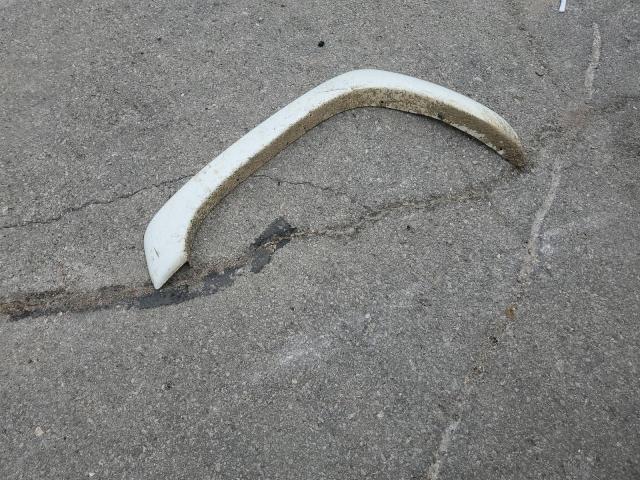 1GCHK23U84F104066 - 2004 CHEVROLET SILVERADO K2500 HEAVY DUTY WHITE photo 12