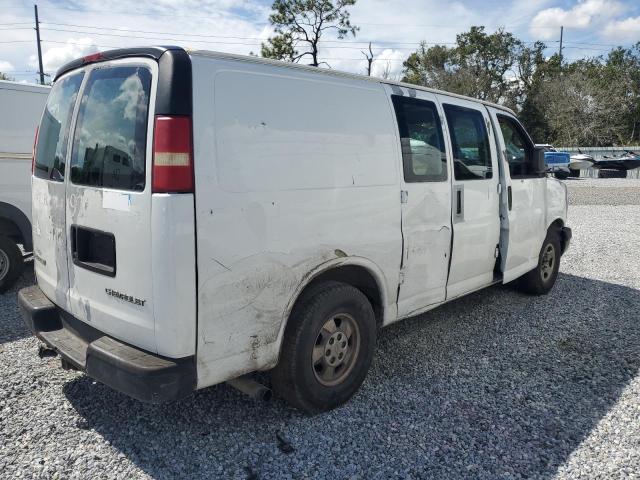 1GCFG15X541104274 - 2004 CHEVROLET EXPRESS G1 WHITE photo 3