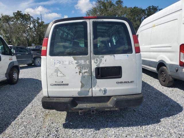 1GCFG15X541104274 - 2004 CHEVROLET EXPRESS G1 WHITE photo 6