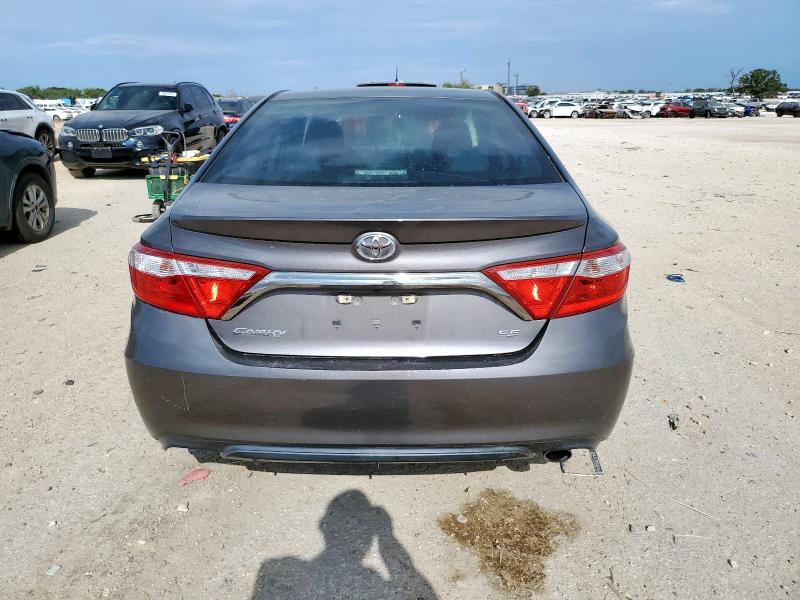 4T1BF1FK2GU139325 - 2016 TOYOTA CAMRY LE GRAY photo 6