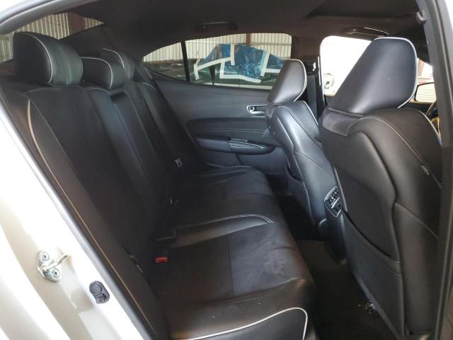 19UUB3F61KA001651 - 2019 ACURA TLX TECHNOLOGY WHITE photo 10