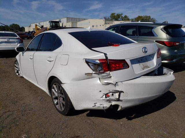 JTHCF5C28B5051563 - 2011 LEXUS IS 250 WHITE photo 2