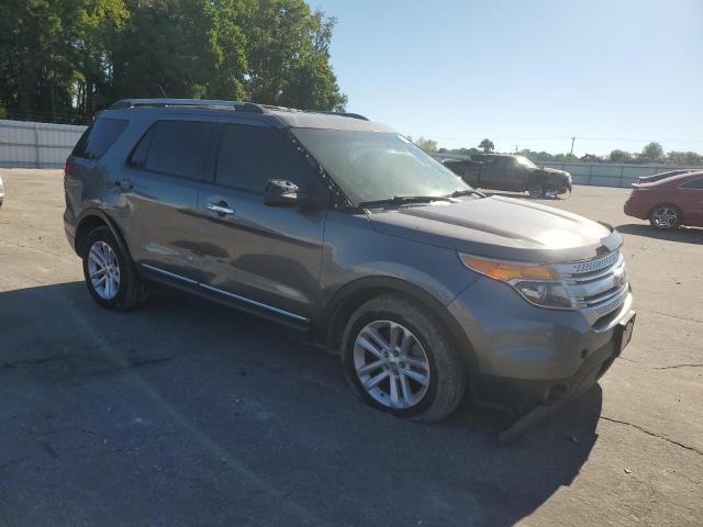 1FM5K8D85DGC15560 - 2013 FORD EXPLORER XLT 灰色 照片 4