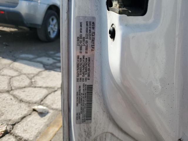 ZFBERFAB7J6K65563 - 2018 RAM PROMASTER WHITE photo 12