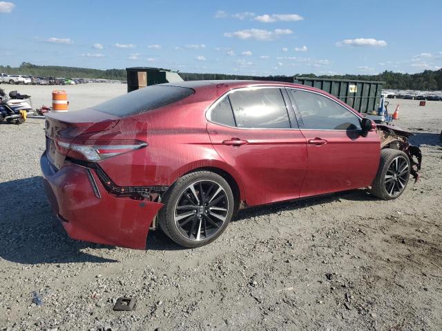 4T1B61HK1JU508342 - 2018 TOYOTA CAMRY XSE RED photo 3