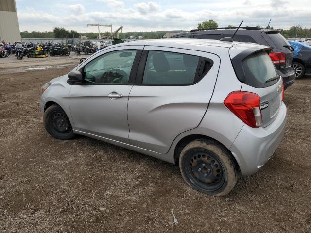 KL8CB6SA7KC719255 - 2019 CHEVROLET SPARK LS SILVER photo 2