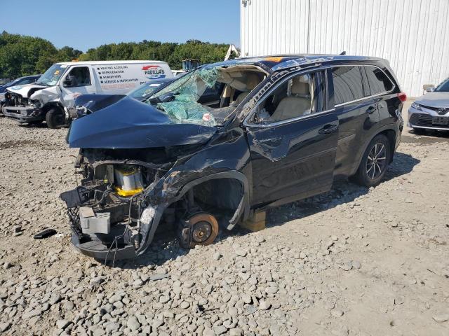 2017 TOYOTA HIGHLANDER SE, 