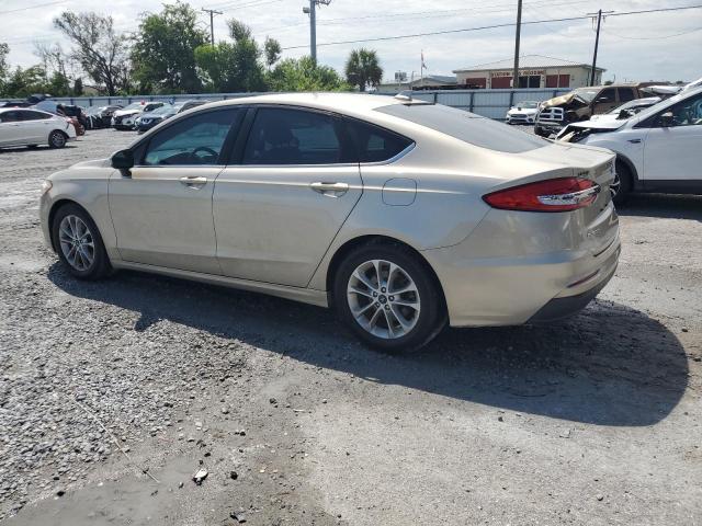 3FA6P0HD9KR193870 - 2019 FORD FUSION SE თაფლისფერი ფოტო 2