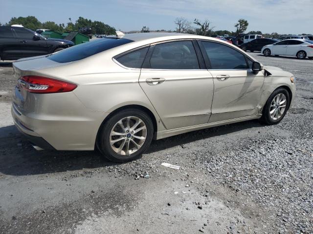 3FA6P0HD9KR193870 - 2019 FORD FUSION SE თაფლისფერი ფოტო 3