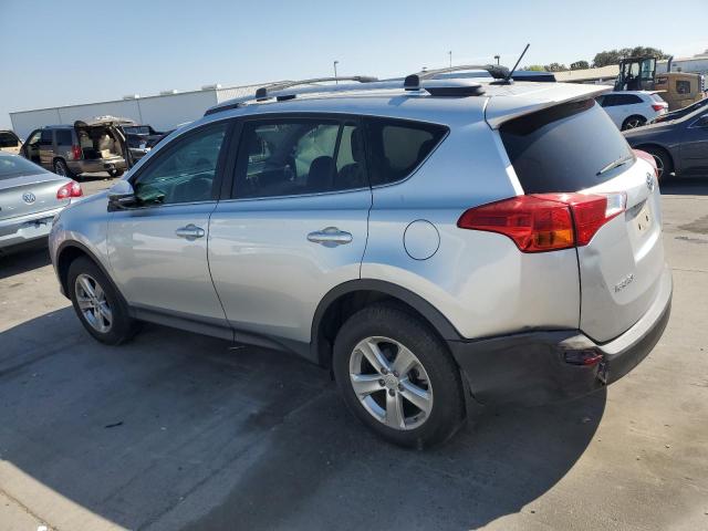 2T3RFREV2EW147695 - 2014 TOYOTA RAV4 XLE SILVER photo 2
