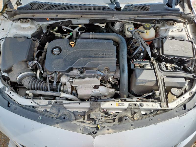 1G1ZD5ST4JF186357 - 2018 CHEVROLET MALIBU LT 银色 照片 11