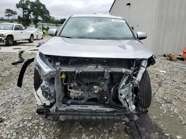 2T3K1RFV5RC281879 - 2024 TOYOTA RAV4 LE 银色 照片 5