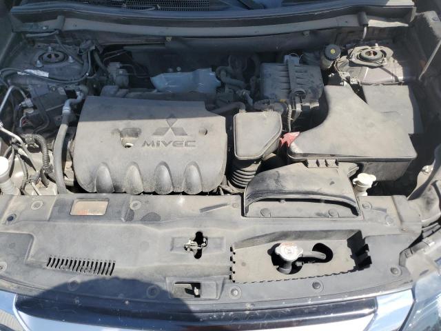 JA4AZ3A39JZ027175 - 2018 MITSUBISHI OUTLANDER SE GRAY photo 12